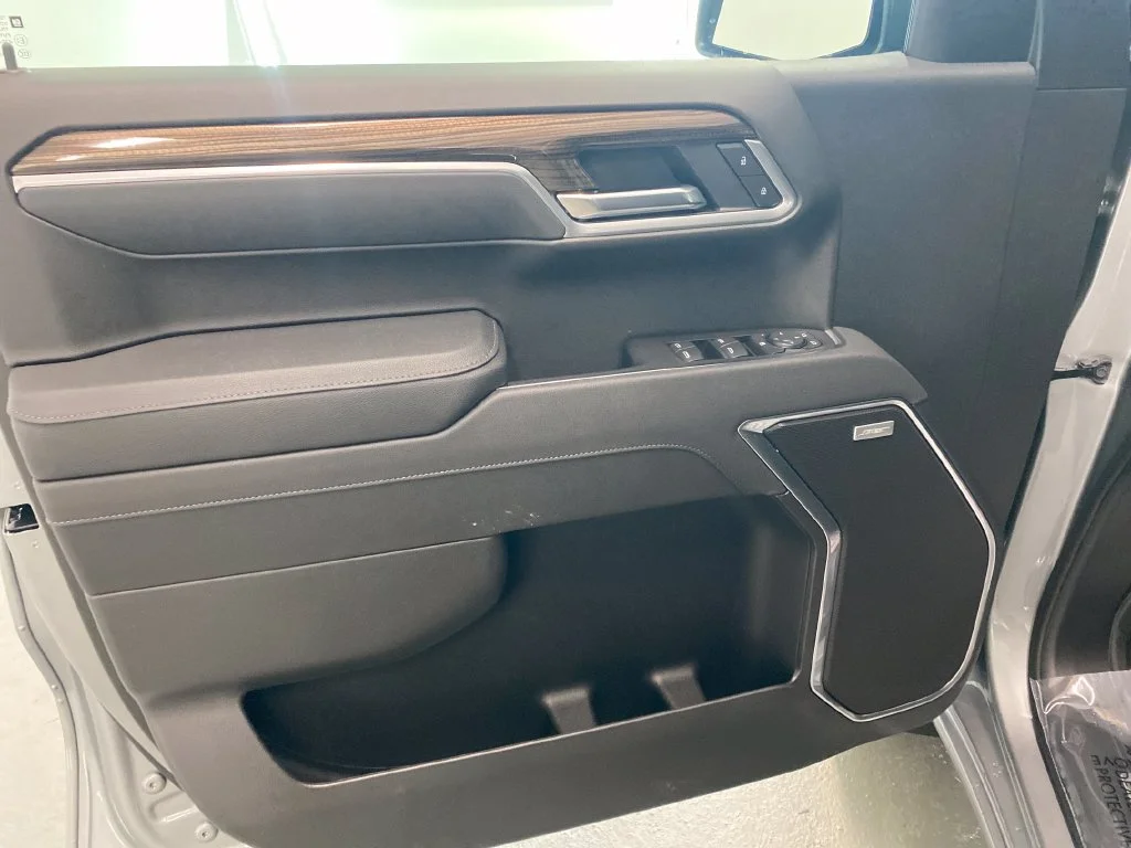 New 2026 Sterling Gray Metallic Chevrolet RST image 9