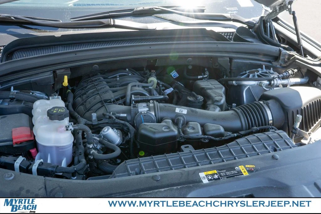 Certified Used 2025 Silver Zynith Jeep Limited image 33