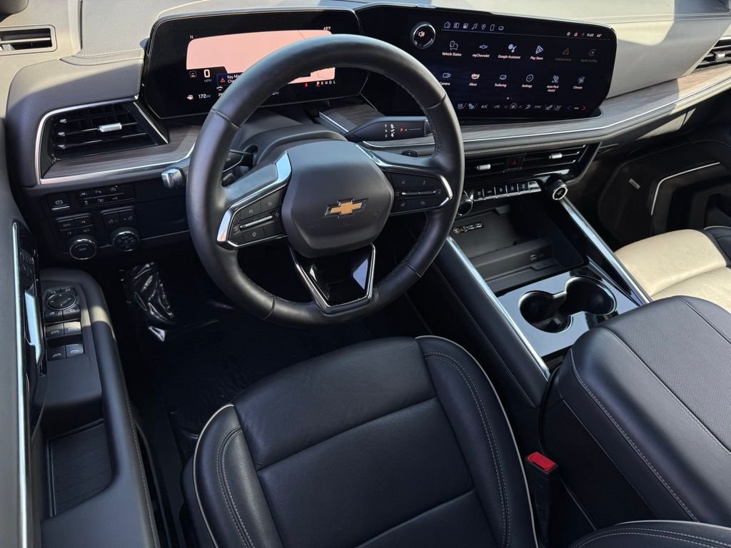 Used 2025 Gray Chevrolet Premier image 26
