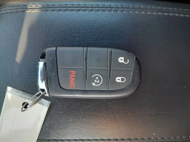 Used 2024 White Jeep Limited image 10
