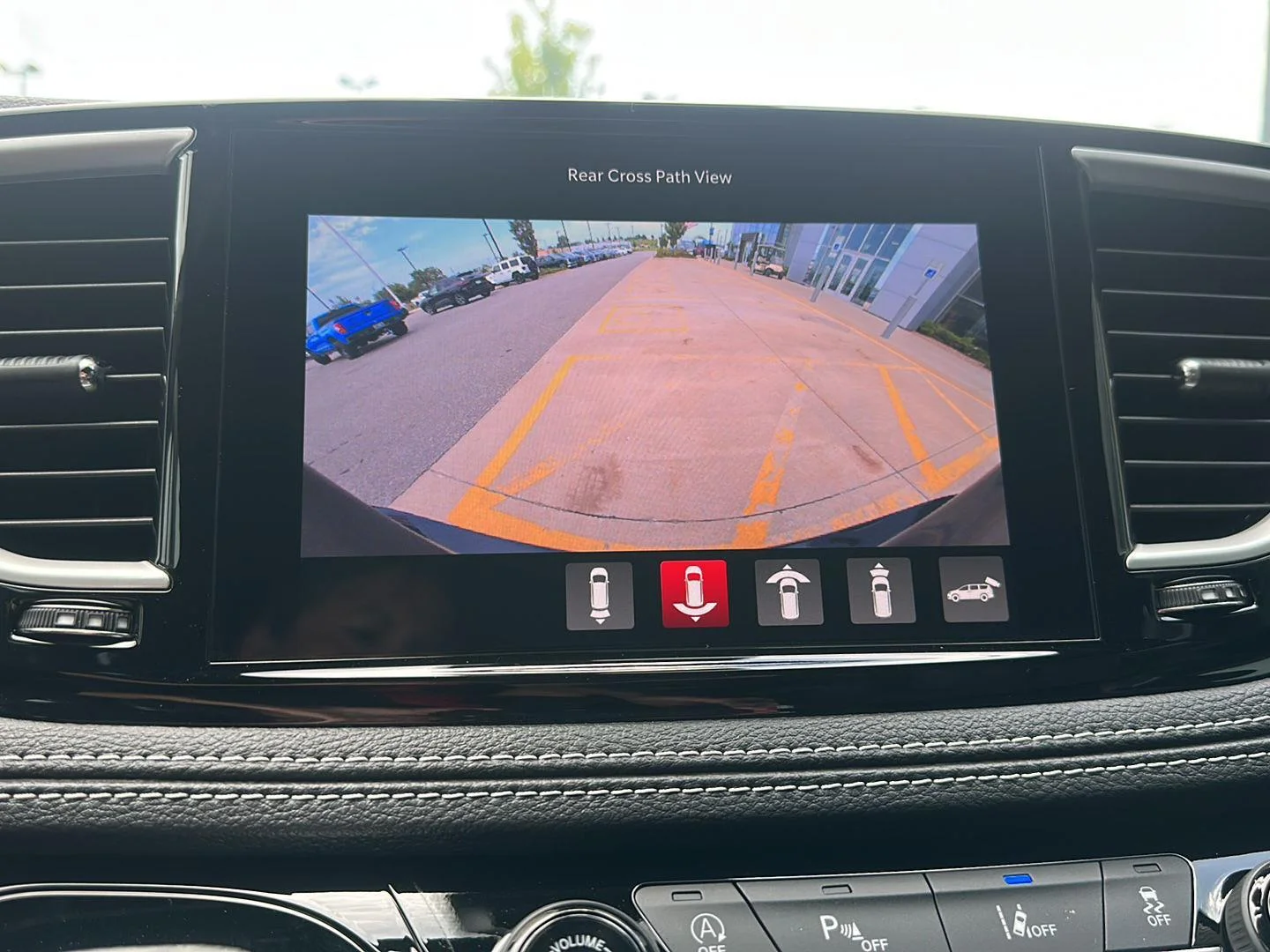 2026 Chrysler Pacifica Select - Photo 20