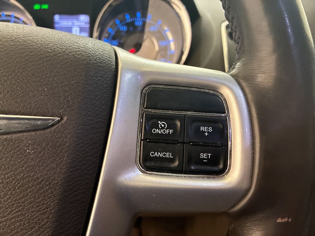 Used 2016 White Chrysler Touring image 20