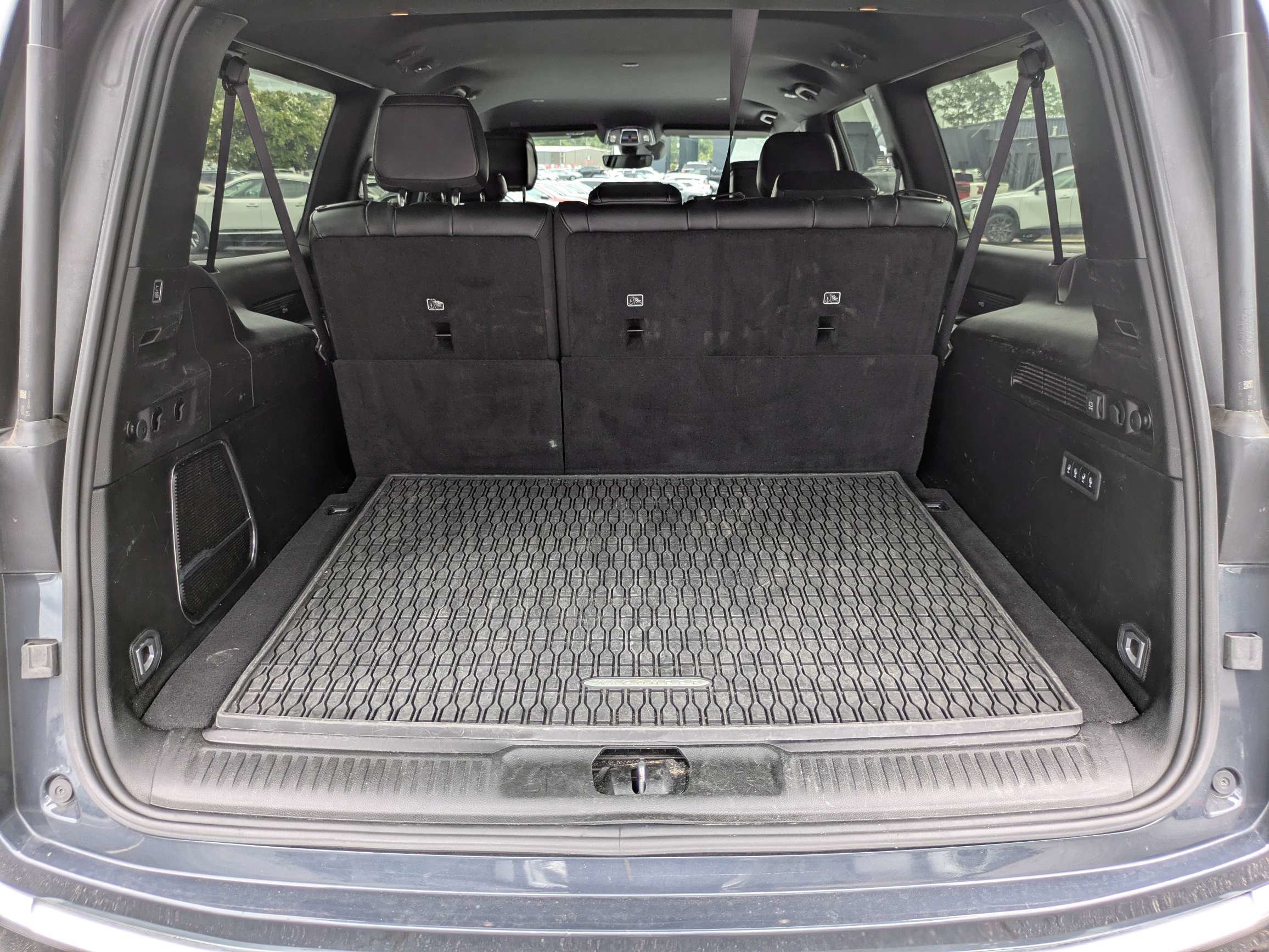 Used 2024  Jeep Series II image 9