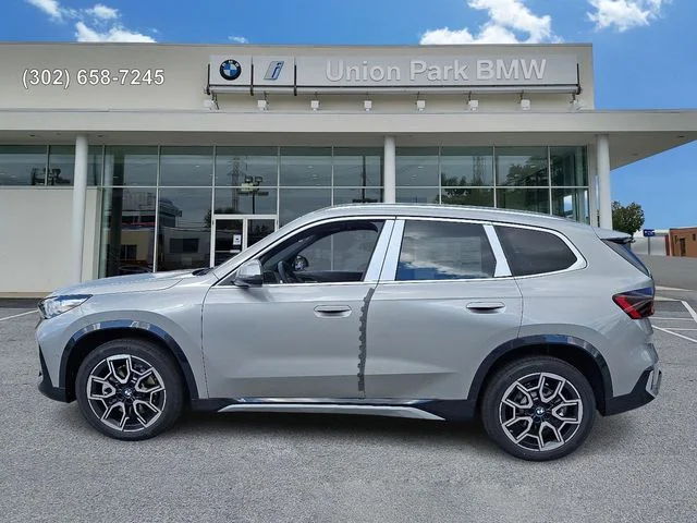 Used 2026 Space Silver Metallic BMW xDrive28i image 7