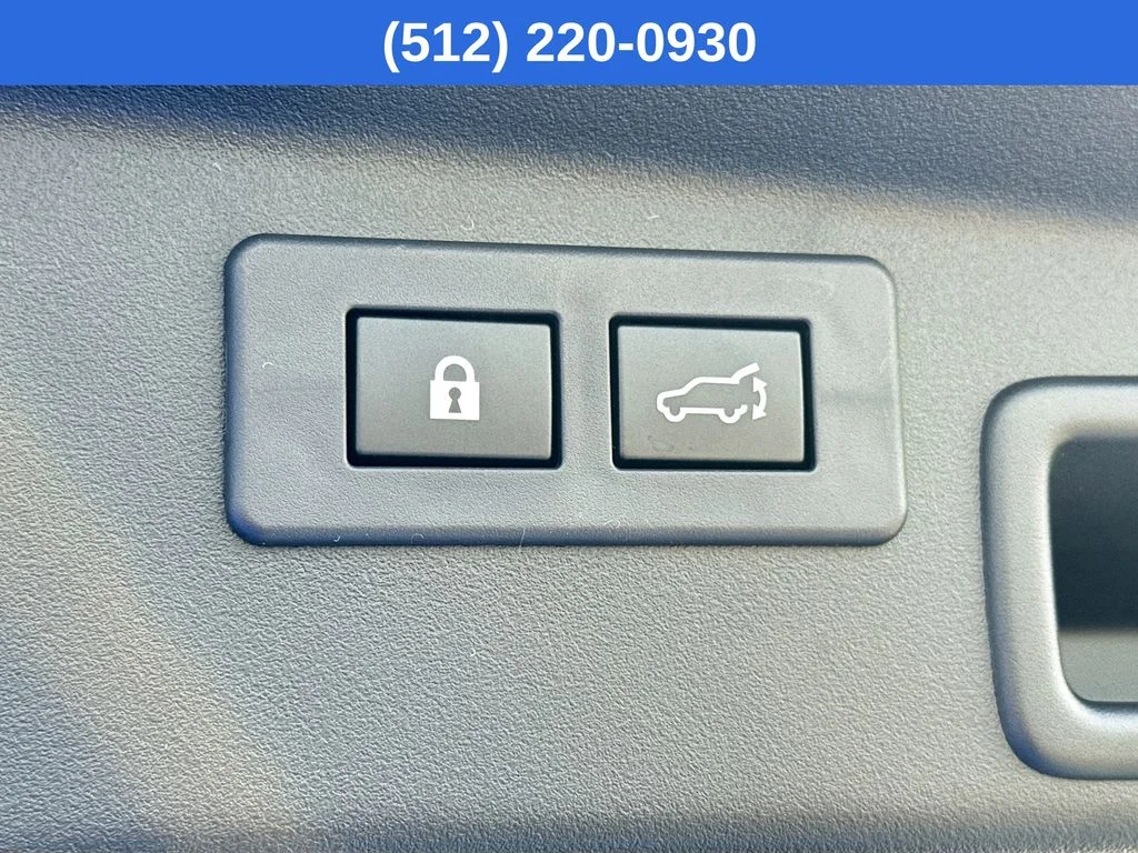 New 2026 CRYSTAL WHITE PEARL Subaru Limited image 34