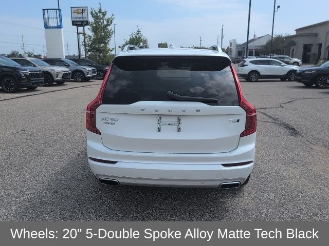 Used 2019 White Volvo T6 Momentum image 18
