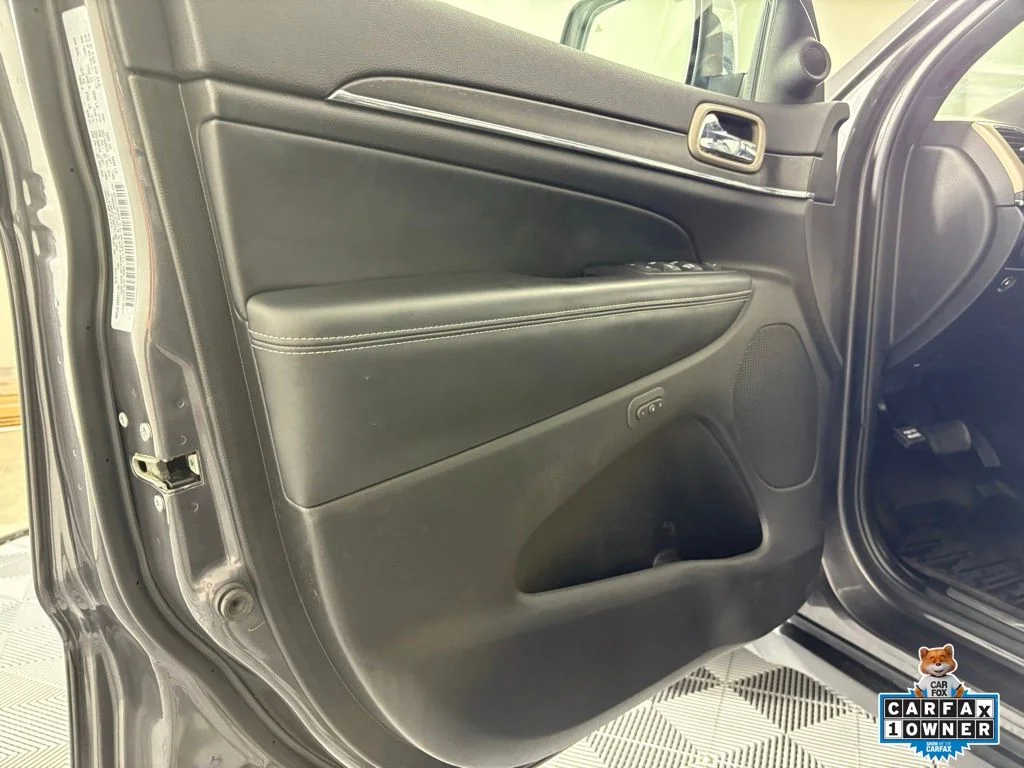 Used 2017 Gray Jeep Limited image 14