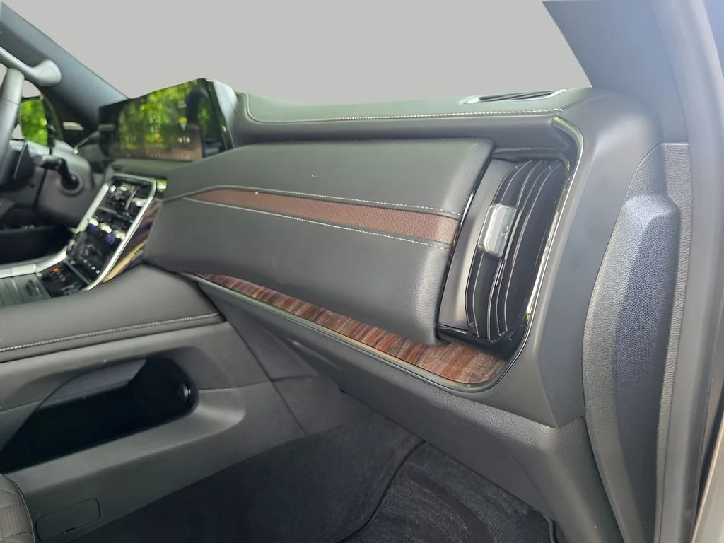 Used 2025 Gun Metallic Super Black Nissan Platinum Reserve image 17