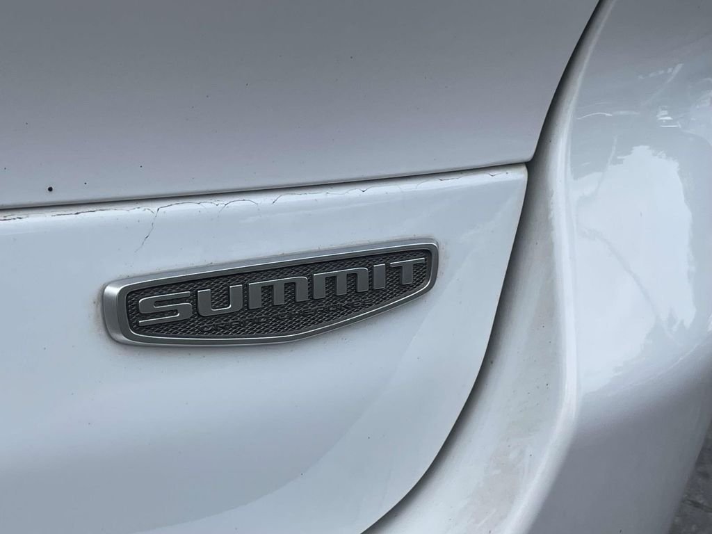 Used 2023 White Jeep Summit image 15