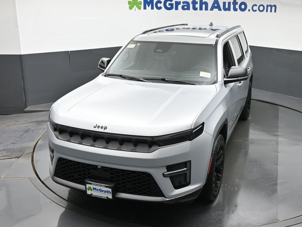 New 2026 Silver-Zynith Exterior Paint Jeep Limited Reserve image 31