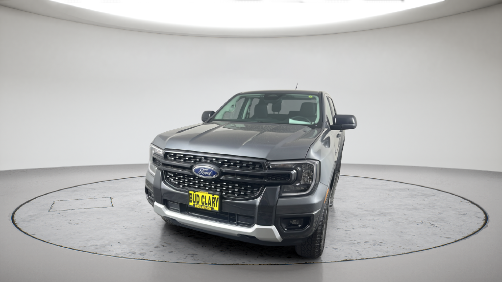 New 2026 Carbonized Gray Metallic Ford XLT image 2