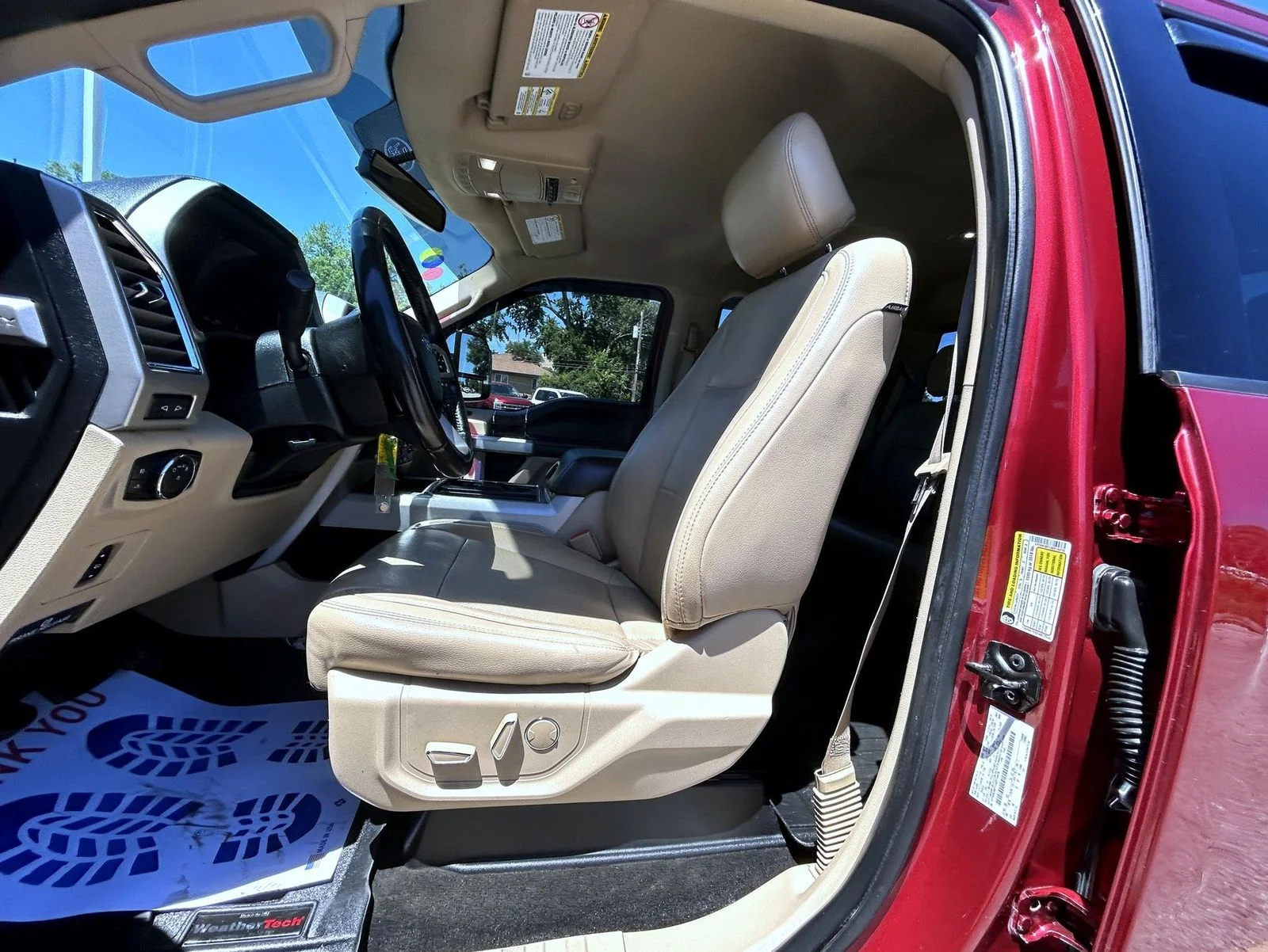 Used 2017 Red Ford Lariat image 10