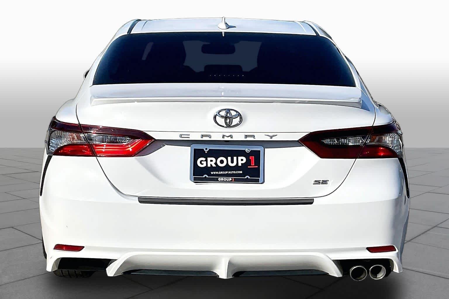Used 2021 Super White Toyota SE image 5