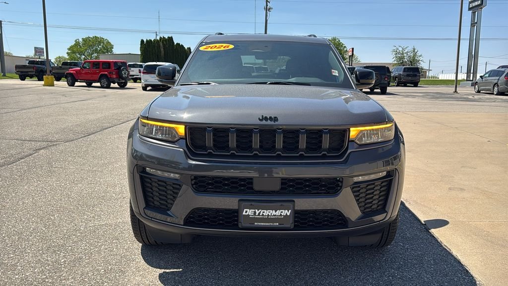 New 2026 Baltic Gray Metallic Clear-Coat Exterior Paint Jeep Limited image 4