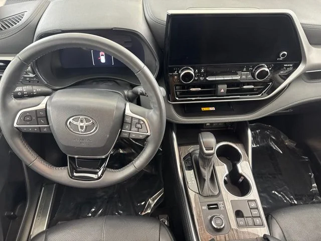 Used 2024 Beige Toyota Platinum image 22