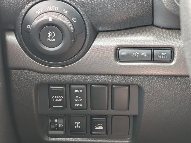 Used 2024  Nissan PRO-4X image 23