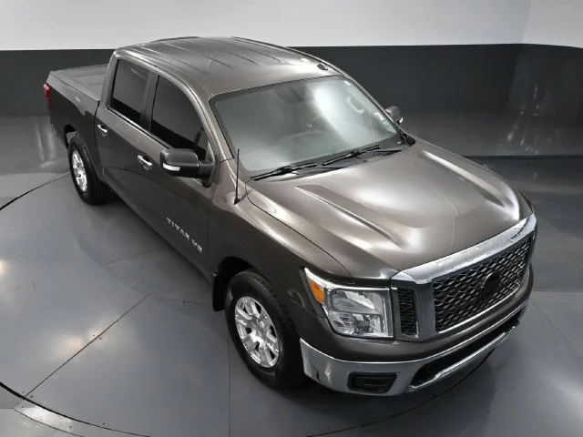 Used 2018 Brown Nissan SV image 45