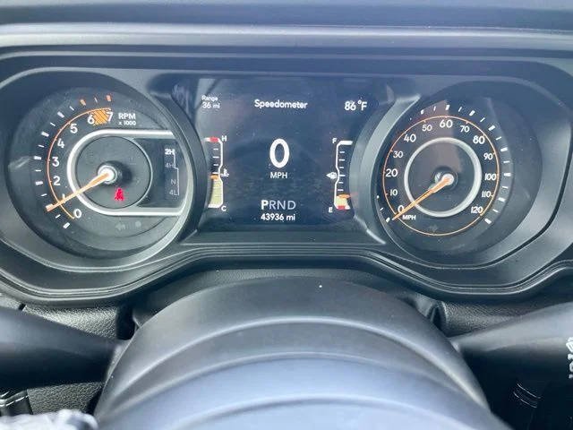 Used 2025 White Jeep Rubicon image 11