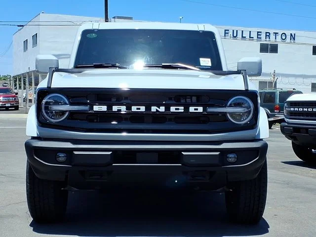 New 2026 Avalanche Gray Ford Outer Banks image 2