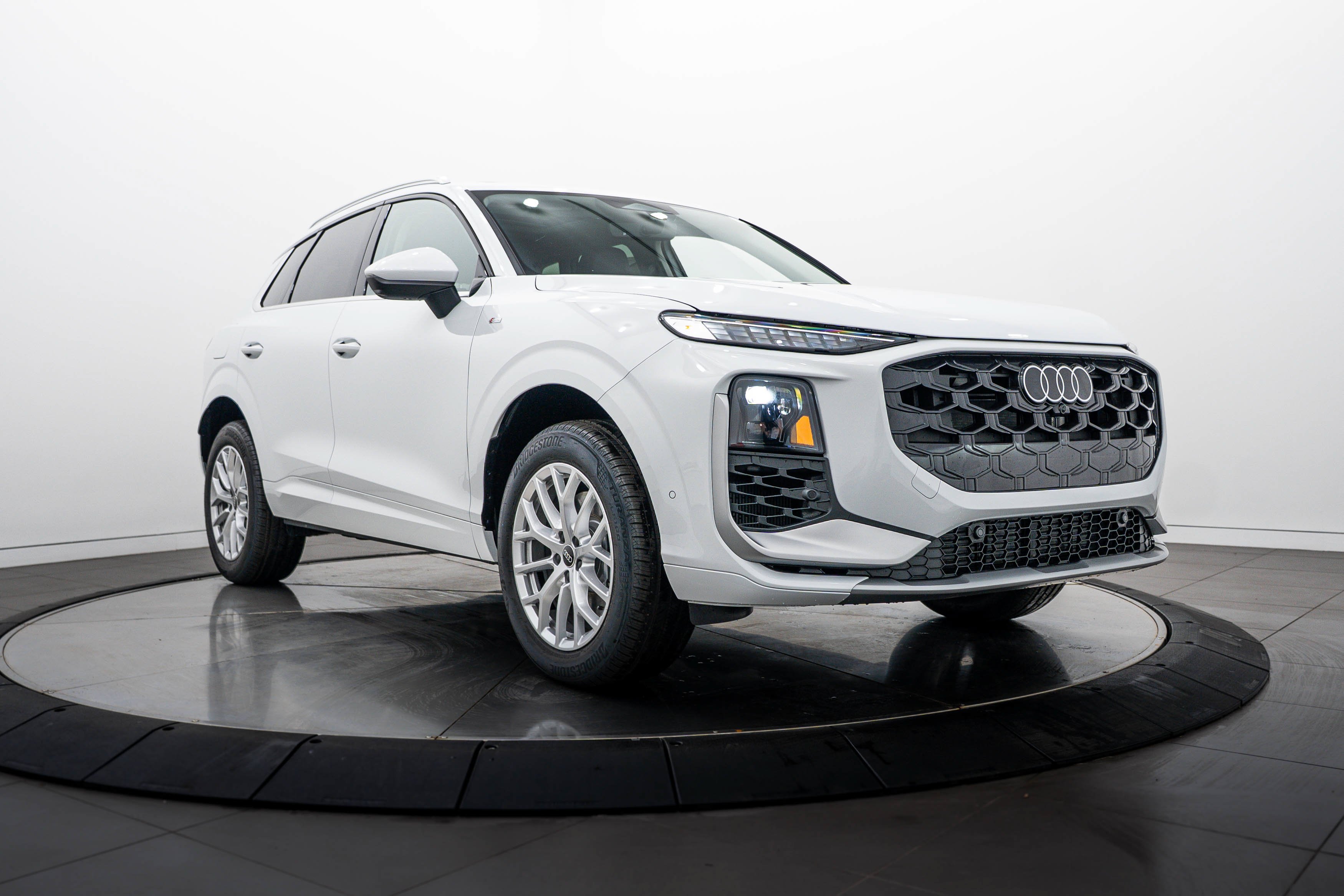 2026 Audi Q3 Base
