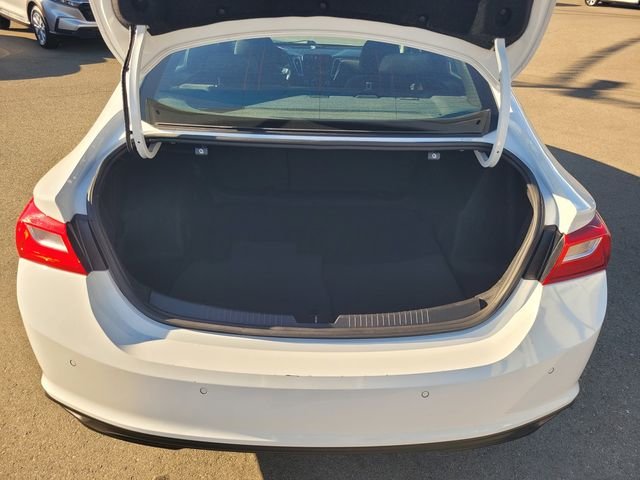 Used 2024 White Chevrolet LT image 11