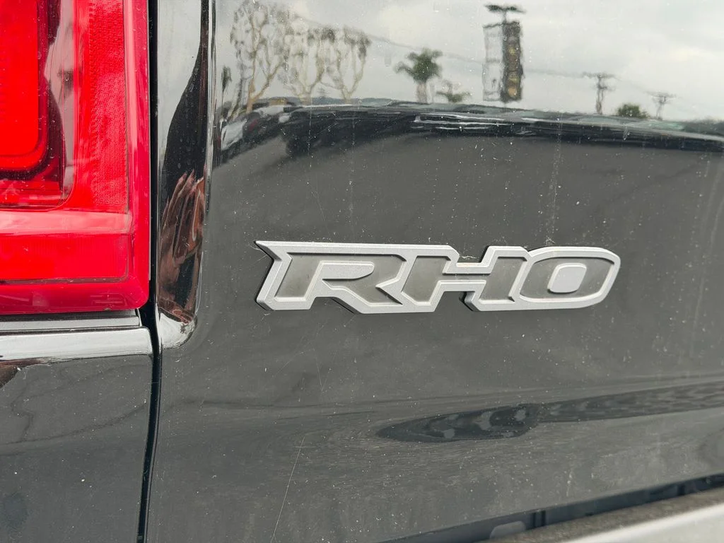 New 2026 Diamond Black Crystal Pearl-Coat Exterior Paint RAM RHO image 12
