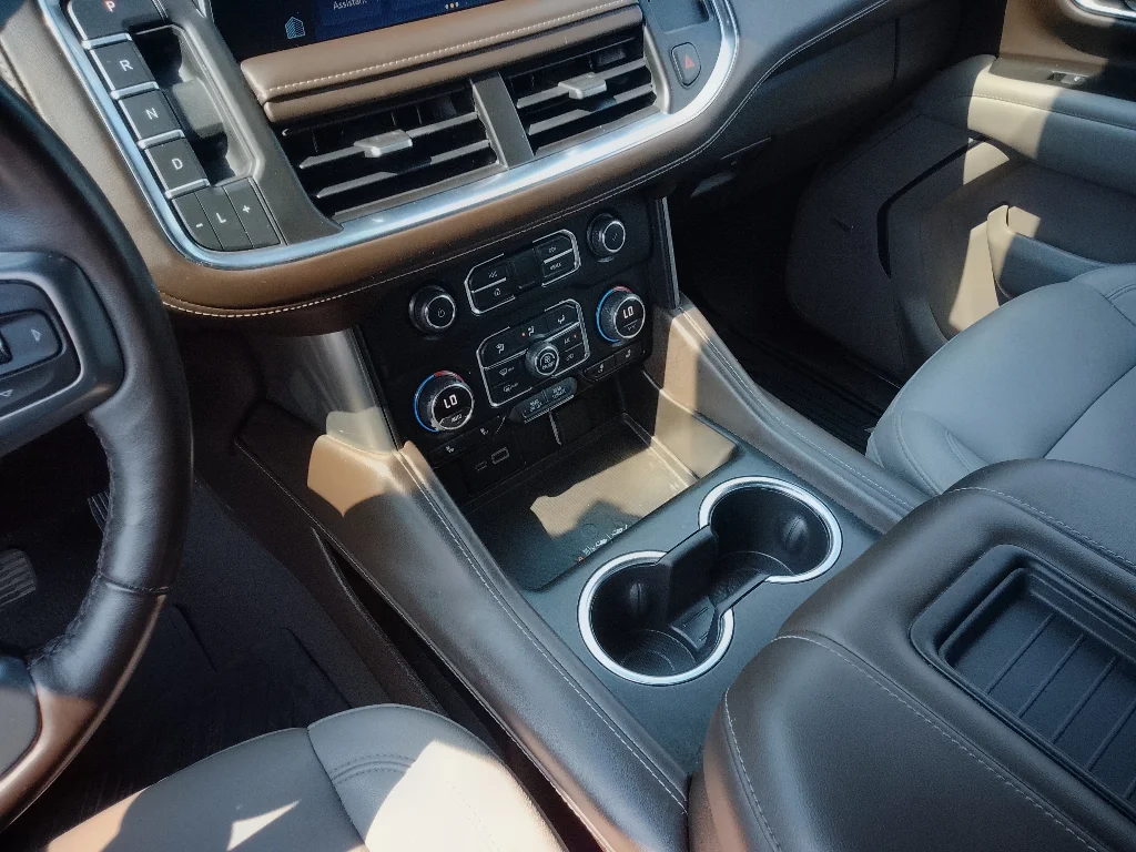 Used 2022 Auburn Metallic Chevrolet LT image 18