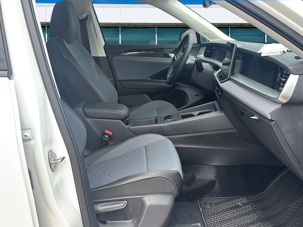 New 2026 White/off-white Volkswagen 2.0T SE image 11