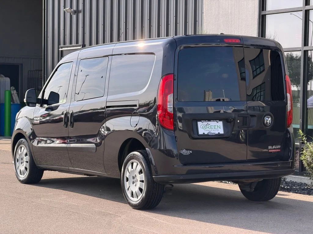 Used 2021 Black Ram SLT image 3