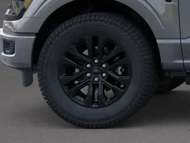 New 2026 Carbonized Gray Metallic Ford XLT image 19