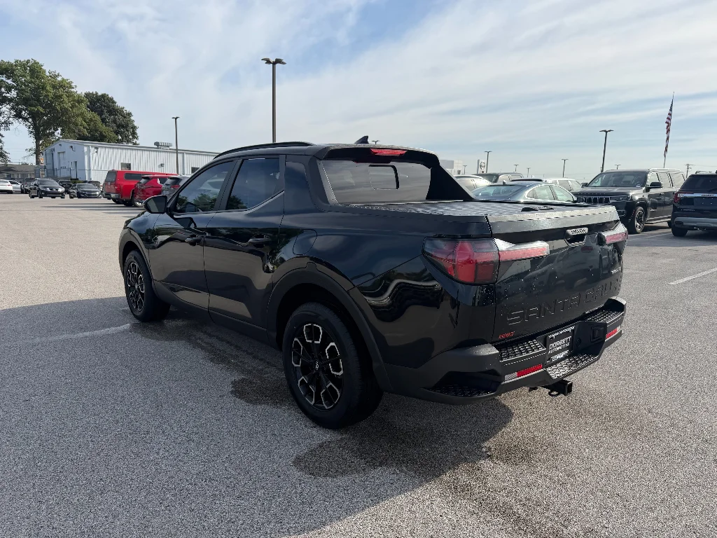 Used 2022 Phantom Black Hyundai SEL Premium image 8