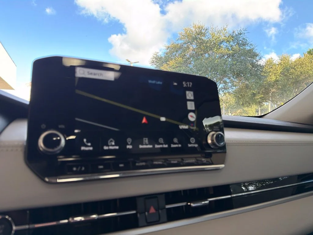 Used 2022 Silver Mitsubishi SEL image 50