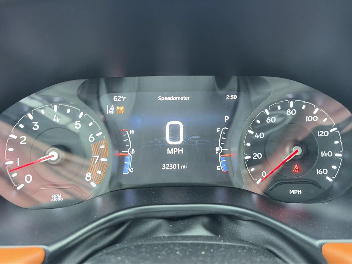 Used 2025 Hydro Blue Pearlcoat Jeep Limited image 10
