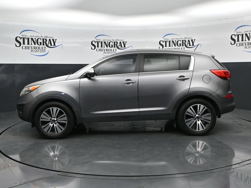 Used 2016 Silver Kia EX image 4