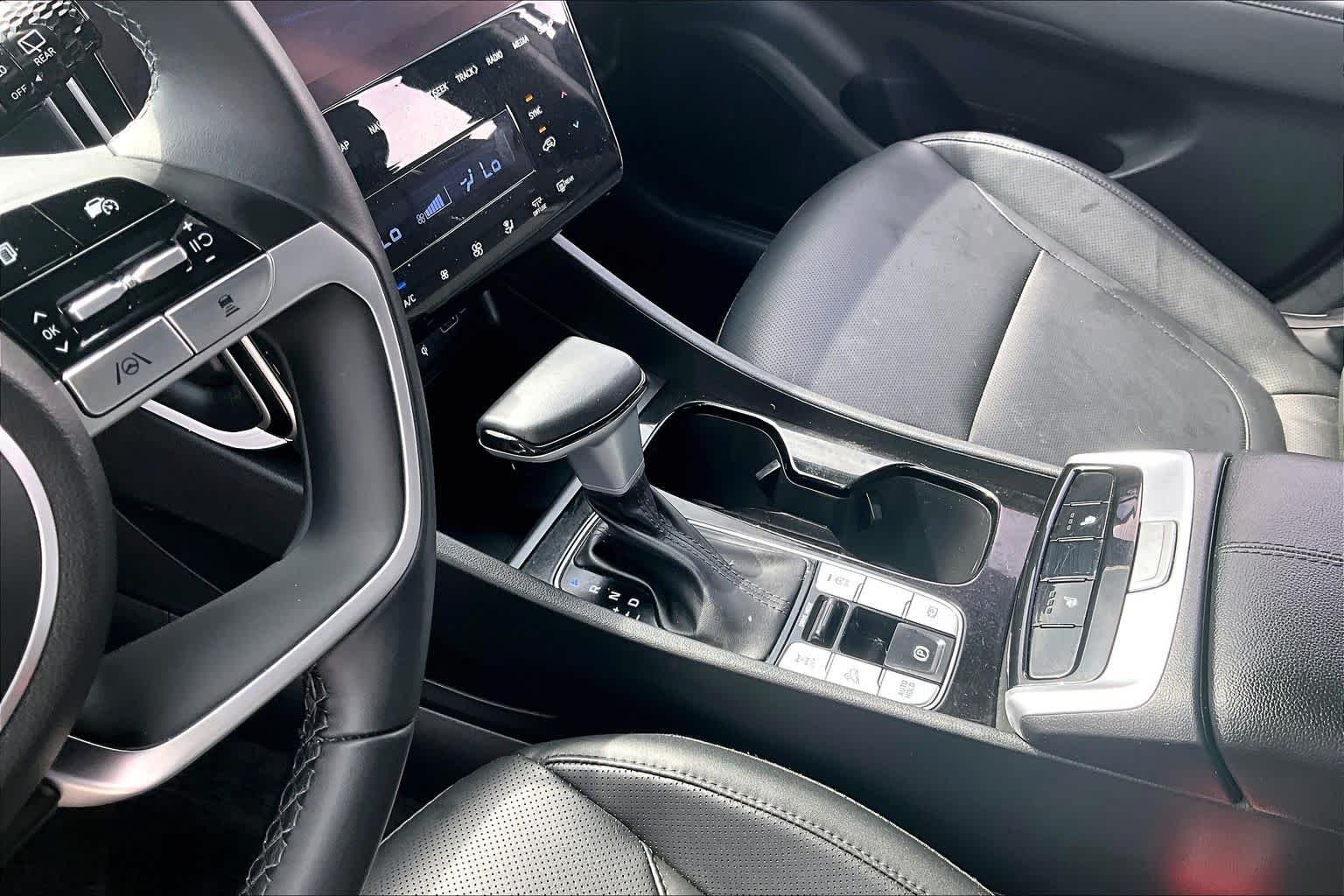 Used 2024 White Pearl Hyundai XRT image 15