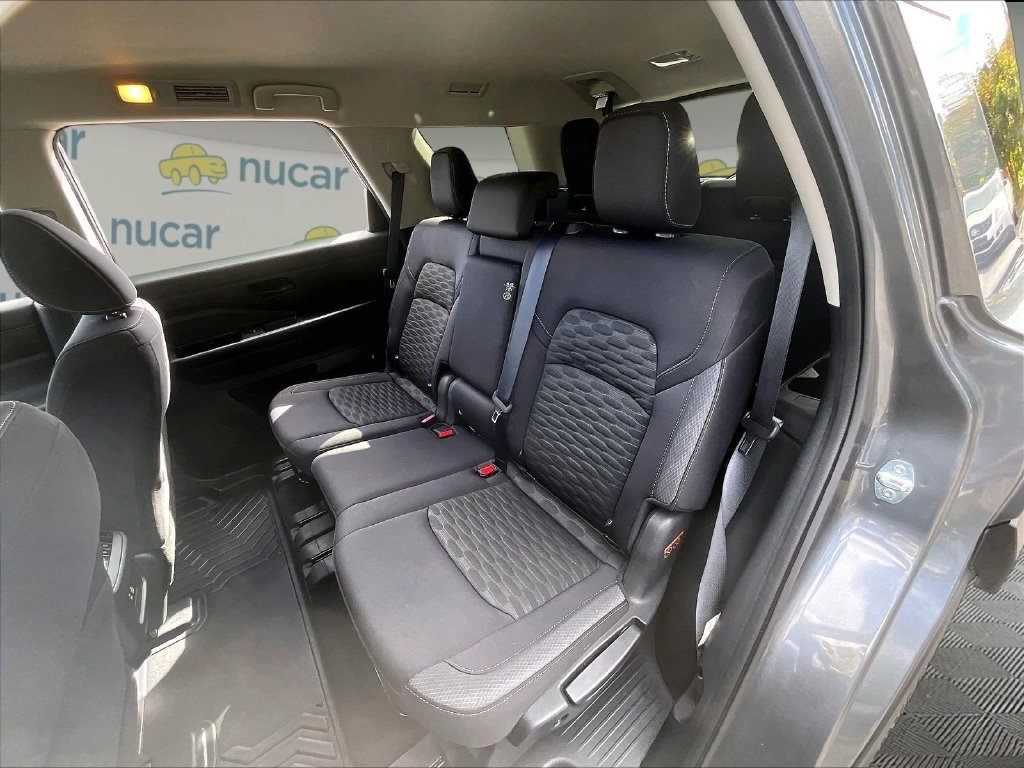 Used 2024 Gray Nissan SV image 14
