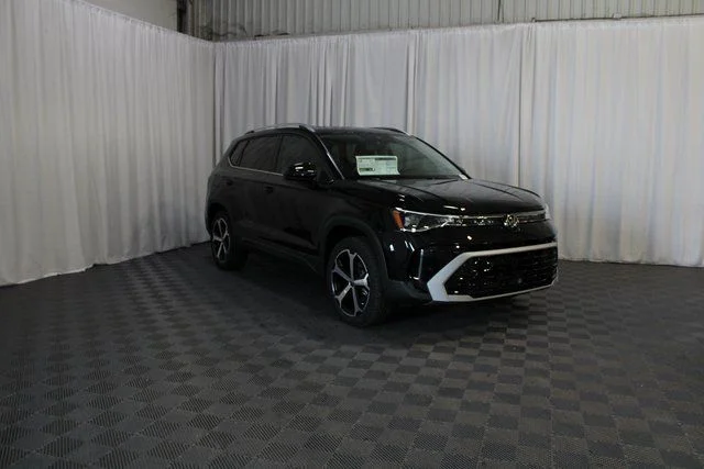 2025 Volkswagen Taos SEL - Photo 29