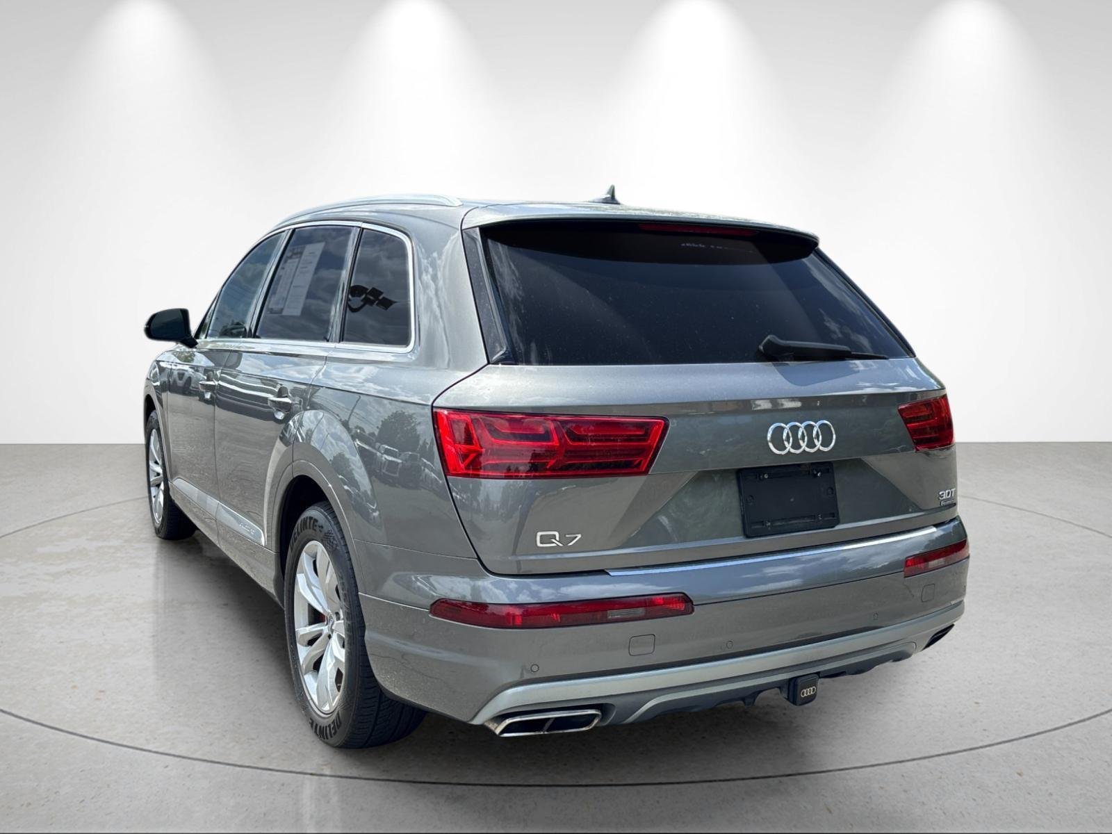 Used 2017 Graphite Gray Metallic Audi Premium Plus image 3