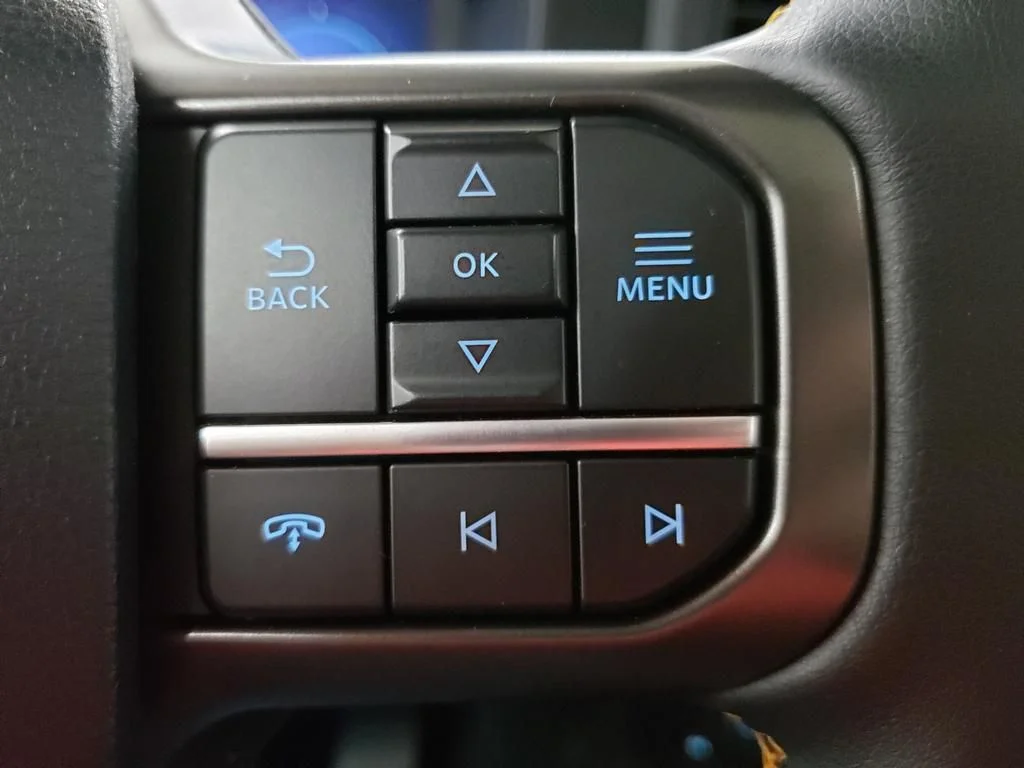 Used 2025 White Ford Tremor image 21