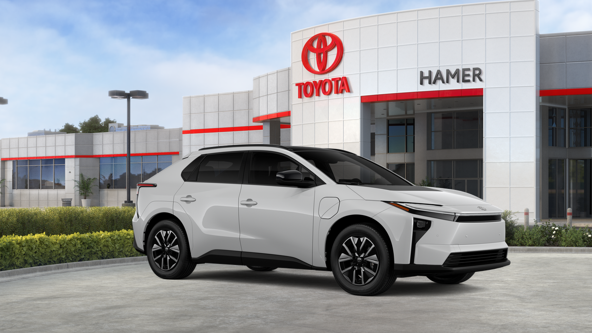 New 2026 Wind Chill Pearl Toyota XLE image 29