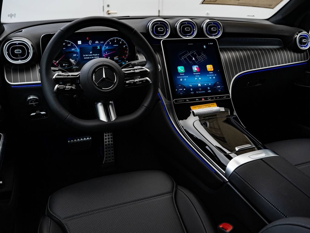 New 2027 Black Mercedes-Benz GLC 300 Coupe image 4