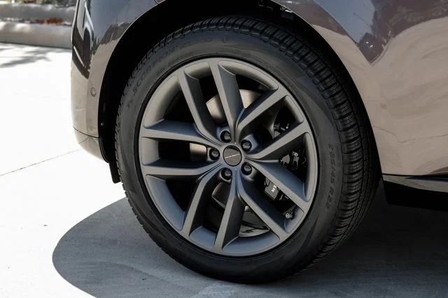 New 2026  Land Rover SE image 73