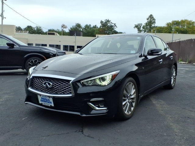 2023 INFINITI Q50 LUXE
