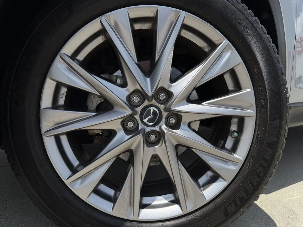 Used 2019 Silver Mazda Grand Touring image 9