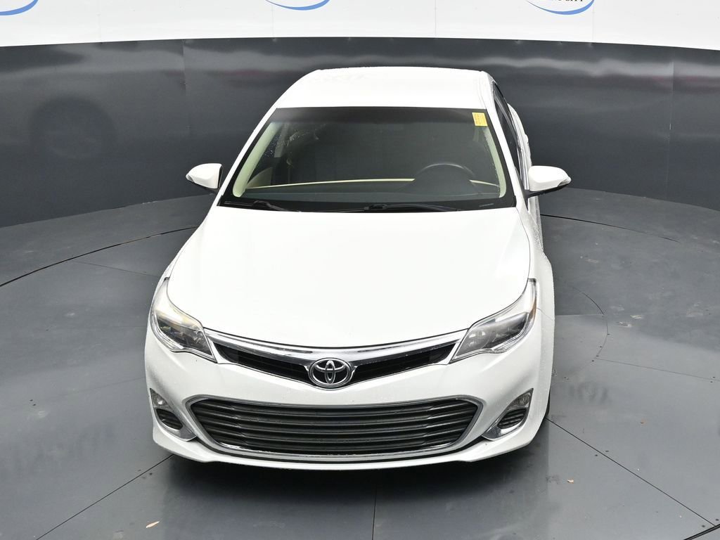 Used 2014 White Toyota Limited image 19