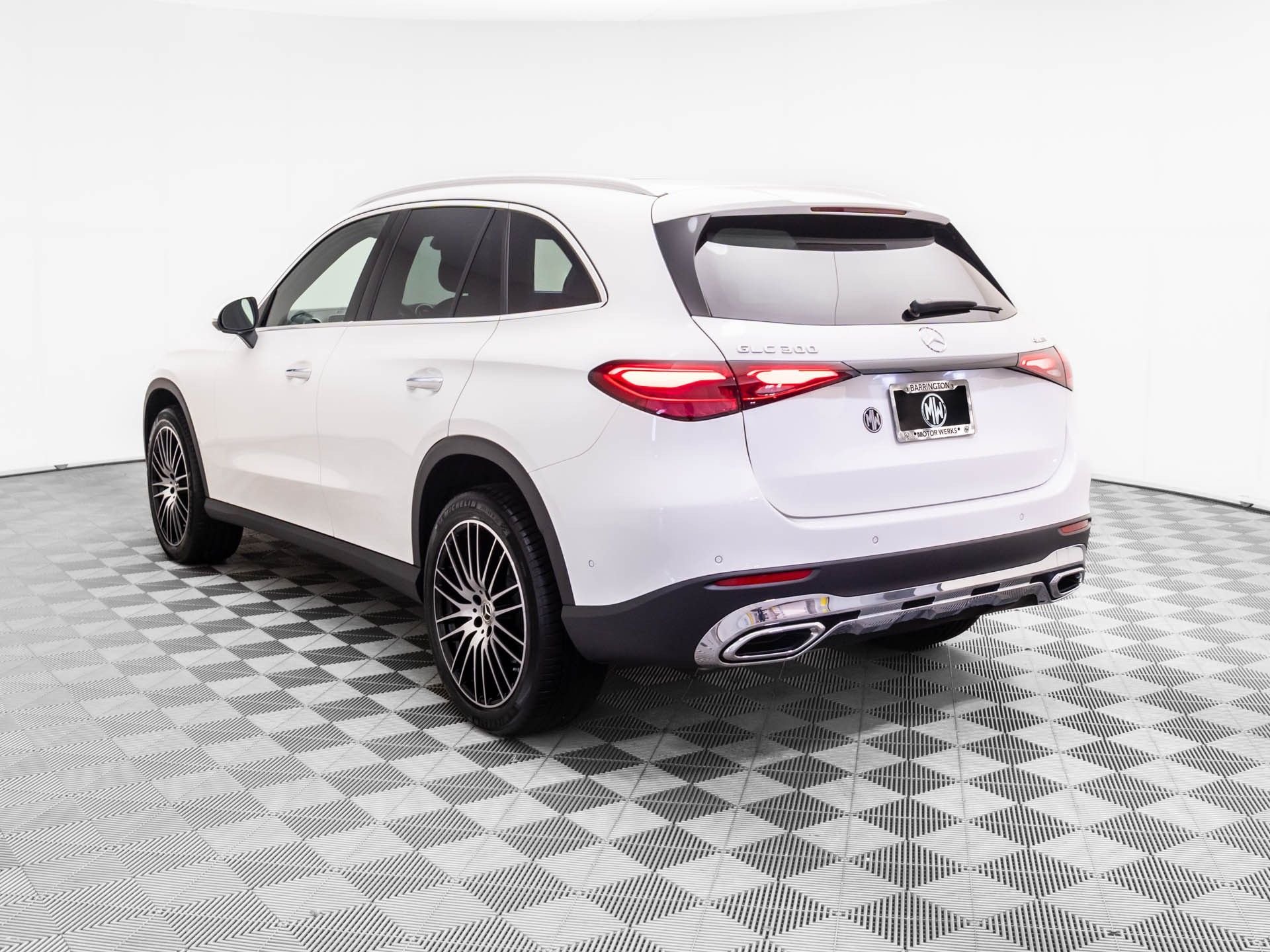 Certified Used 2026 White Mercedes-Benz GLC 300 image 3