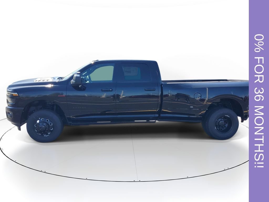 New 2026 Diamond Black Crystal Pearl-Coat Exterior Paint RAM Laramie image 3
