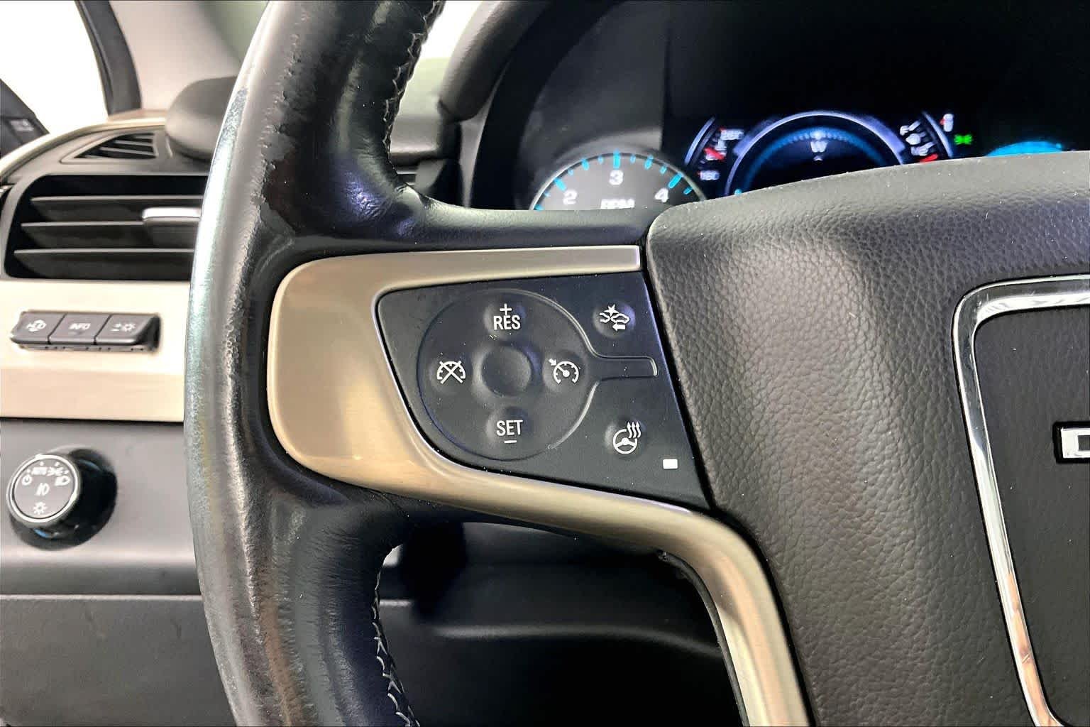 Used 2017 Dark Sapphire Blue Metallic GMC Denali image 21