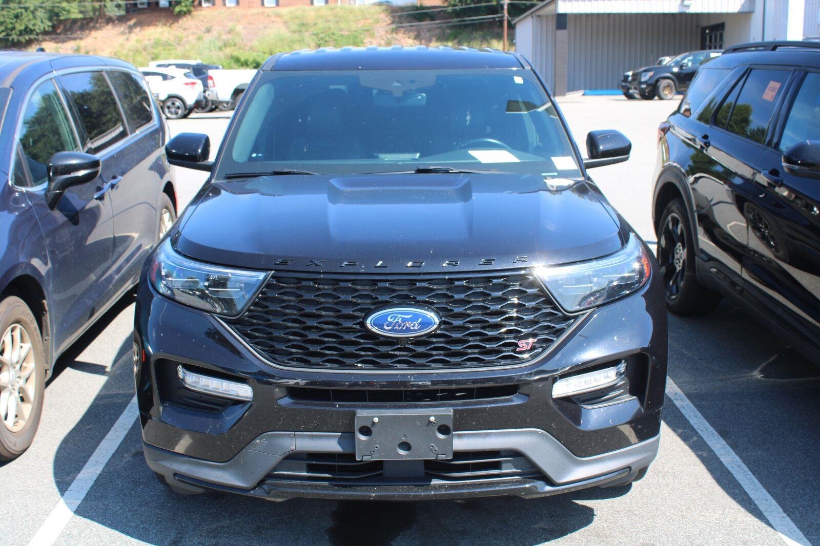 Used 2022 Agate Black Ford ST image 2