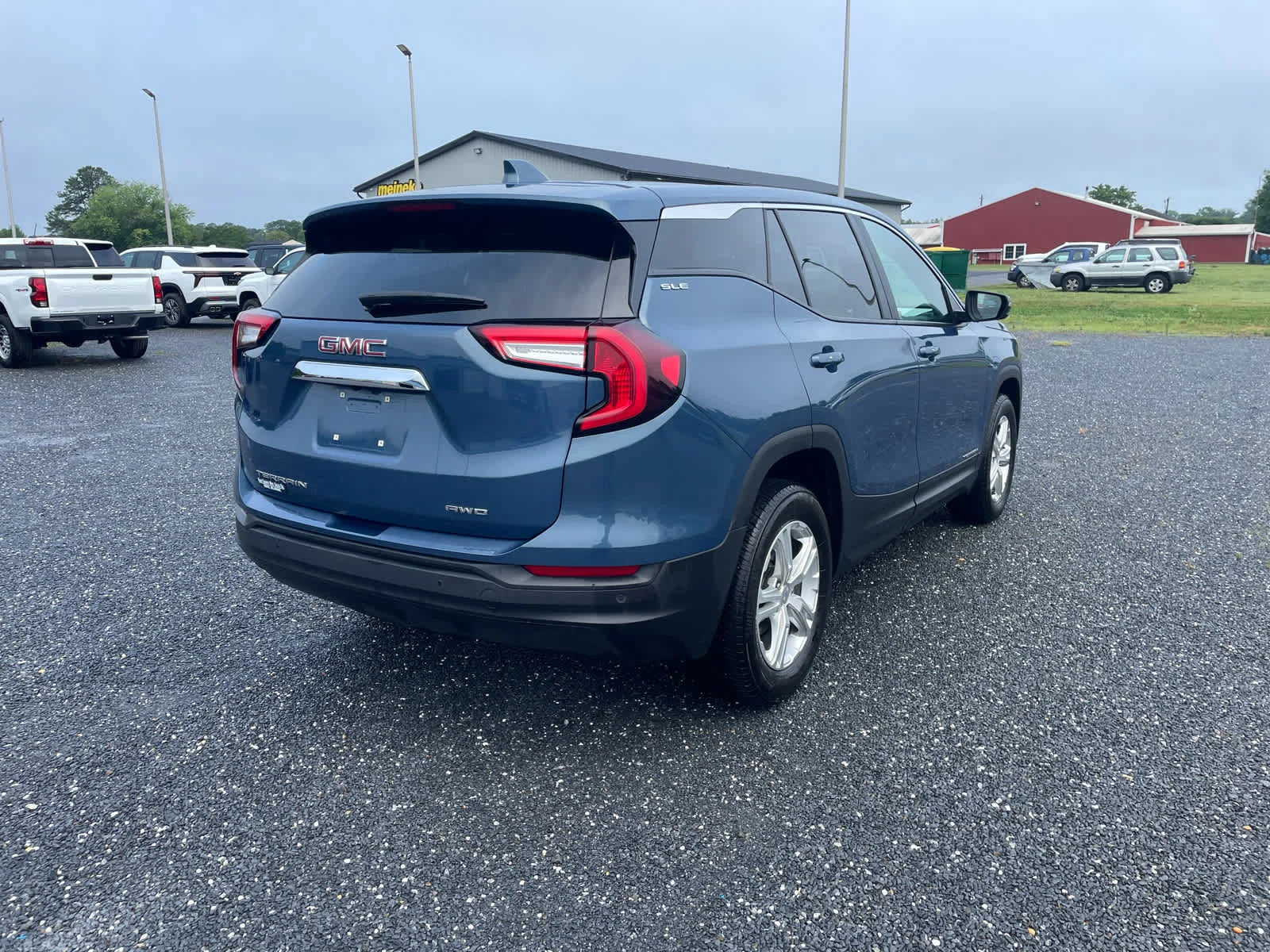 Certified Used 2024 Downpour Metallic GMC SLE image 5